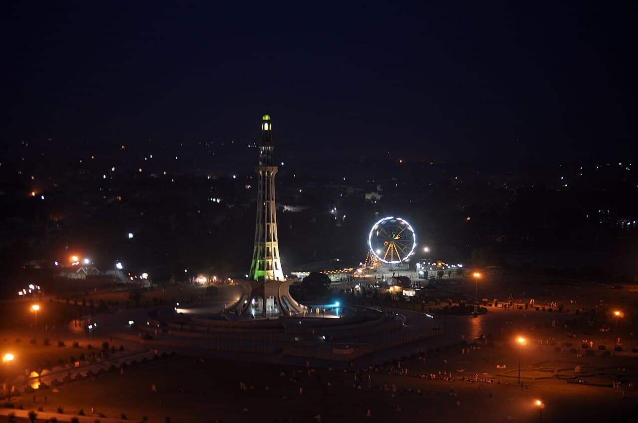 Minar-e-Pakistan in Punjab, Pakistan